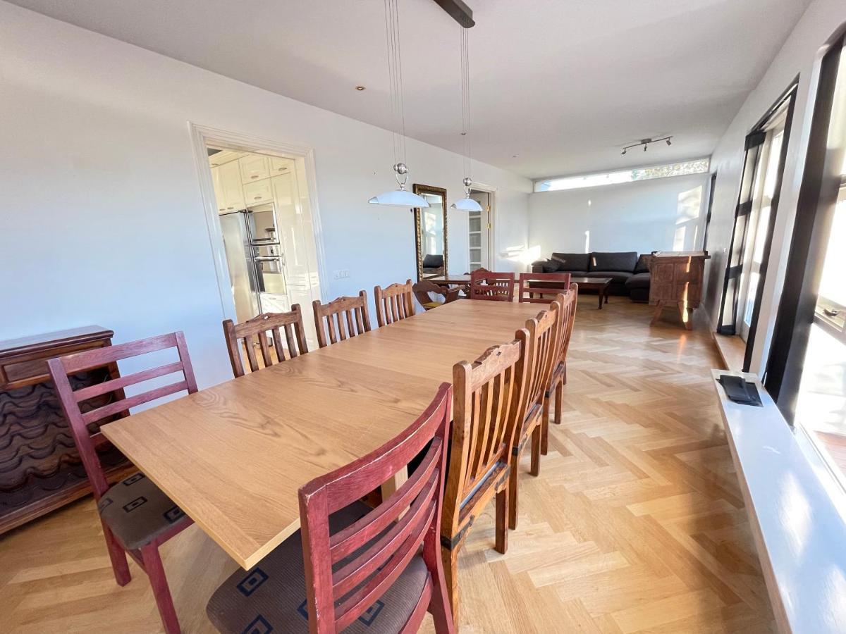 Big Villa Centrally Located In Reikiavik Exterior foto